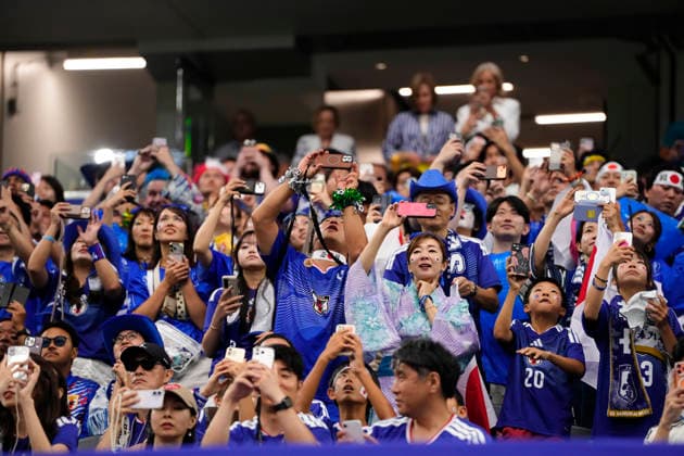 Japan v Sweden: Group F - FIFA World Cup, WM, Weltmeisterschaft, Fussball 2026 Supporters of Japan celebrate during the FIFA World Cup 2026 Group F match between Japan and Sweden at Dallas Stadium on June 25, 2026 in Dallas, United States. Arlington TX United States  Copyright: xJosexBretonx originalFilename:bretonhernandez-japanvsw260625_np7dd.jpg