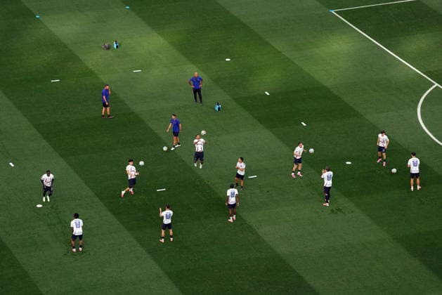 FIFA World Cup, WM, Weltmeisterschaft, Fussball 2026 - Group D - Turkey vs USA Players of USA warm up before the FIFA World Cup 2026 group stage match Turkey against USA, in Los Angeles, Califronia, USA, 25 June 2026. LOS ANGELES United States  Copyright: xSCOTTxSTRAZZANTEx