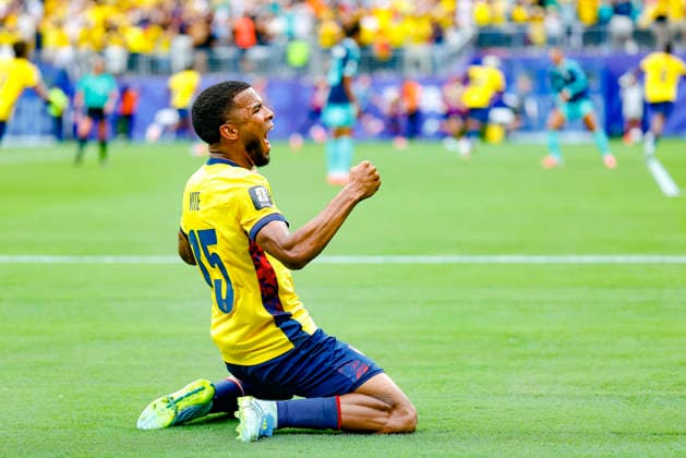 June 25,2026: During the game, Ecuador midfielder Pedro Vite (15) celebrates a goal against Germany in a FIFA World Cup, WM, Weltmeisterschaft, Fussball match at MetLife Stadium in East Rutherford, NJ. Ecuador defeats Germany 2-1. Cal Media East Rutherford United States of America - ZUMAc04_ 20260625_faf_c04_102 Copyright: xShaquanxWoodyx