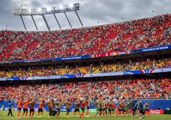 KANSAS - The Dutch national team, Nationalteam celebrates the victory over Tunisia after the FIFA 2026 World Cup Group F match between Tunisia and the Netherlands at Kansas City Stadium on June 25, 2026, in Kansas, United States. KOEN VAN WEEL ANP FIFA World Cup, WM, Weltmeisterschaft, Fussball 2026 group stage 2026 xVIxANPxSportx xxANPxIVx 562005167 originalFilename: 562005167.jpg