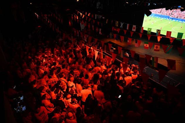Dutch supporters gather in Rotterdam for Netherlands-Tunisia World Cup match ROTTERDAM, NETHERLANDS - JUNE 26: Dutch football supporters dressed in orange gather across Rotterdam to watch the Netherlands face Tunisia in the FIFA World Cup, WM, Weltmeisterschaft, Fussball in Rotterdam, Netherlands on June 26, 2026. Fans filled public viewing areas, cafes and city squares, creating a vibrant atmosphere as they cheered on the national team, Nationalteam during the group-stage fixture. Mouneb Taim Anadolu Rotterdam Netherlands. Editorial use only. Please get in touch for any other usage.  Copyright: x2026xAnadoluxMounebxTaimx