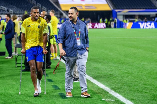 260625 Isak Hien of Sweden after the FIFA World Cup, WM, Weltmeisterschaft, Fussball 2026 football match between Japan and Sweden on June 25, 2026 in Dallas. Photo: Ludvig Thunman BILDBYRAN kod LT PA1259 bbeng fotboll football soccer fotball vm fotbolls-vm fotball-vm fotbolls-vm 2026 fifa world cup 2026 sverige sweden sverige a japan *** June 25, 2026: Isak Hien of Sweden after the 2026 FIFA World Cup soccer match between Japan and Sweden on June 25, 2026 in Dallas. Photo by Ludvig Thunman, BILDBYRAN. Code: LT PA1259 bbeng soccer football soccer World Cup 2026 FIFA World Cup 2026 Sweden Sweden A Japan  Copyright: LUDVIGxTHUNMAN BB260625LT212