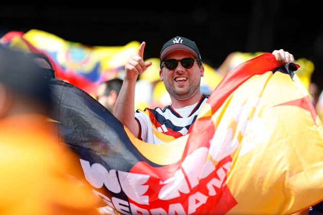 June 25,2026: During the game, Germany fans cheer in a FIFA World Cup, WM, Weltmeisterschaft, Fussball match at MetLife Stadium in East Rutherford, NJ. Ecuador defeats Germany 2-1. Cal Media East Rutherford United States of America - ZUMAc04_ 20260625_faf_c04_005 Copyright: xShaquanxWoodyx