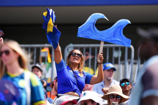 June 25, 2026: A fan cheers prior to a World Cup match between Ivory Coast and Curacao at Philadelphia Stadium in Philadelphia, Pennsylvania. CSM FIFA World Cup, WM, Weltmeisterschaft, Fussball 2026: Ivory Coast Vs Curacao JUN 25  - ZUMAc04_ 20260625_zma_c04_291 Copyright: xKylexRoddenx