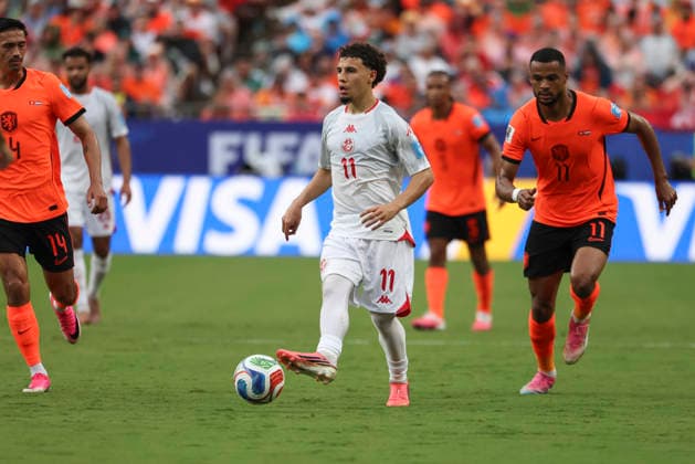 KANSAS CITY, MO - JUNE 25: Ismael Gharbi 11 of Tunisia looks to pass in the first half of the FIFA World Cup, WM, Weltmeisterschaft, Fussball 2026 Group F match between Tunisia and Netherlands on June 25, 2026 at Kansas City Stadium in Kansas City, MO. (Photo by Scott Winters Icon Sportswire) SOCCER: JUN 25 FIFA World Cup 26 Group F - Tunisia vs Netherlands EDITORIAL USE ONLY Icon2606250283