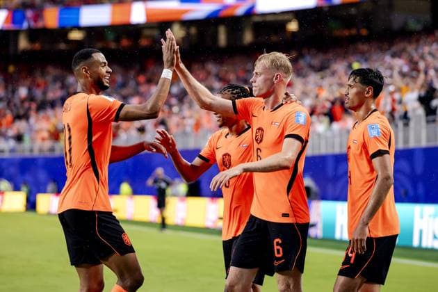KANSAS - Cody Gakpo of the Netherlands, Nathan Ake of the Netherlands. Jan Paul van Hecke of the Netherlands and Tijjani Reijnders of the Netherlands celebrate the 3-1 during the 2026 FIFA World Cup, WM, Weltmeisterschaft, Fussball Group F match between Tunisia and the Netherlands at Kansas City Stadium on June 25, 2026, in Kansas, United States. ROBIN VAN LONKHUIJSEN ANP FIFA World Cup 2026 group stage 2026 xVIxANPxSportx xxANPxIVx 562007023 originalFilename: 562007023.jpg