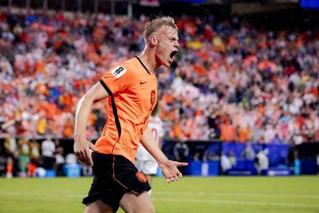 KANSAS - Jan Paul van Hecke of the Netherlands celebrates the 1-3 during the 2026 FIFA World Cup, WM, Weltmeisterschaft, Fussball Group F match between Tunisia and the Netherlands at Kansas City Stadium on June 25, 2026, in Kansas, United States. ROBIN VAN LONKHUIJSEN ANP FIFA World Cup 2026 group stage 2026 xVIxANPxSportx xxANPxIVx 562007813 originalFilename: 562007813.jpg