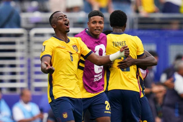 Ecuador v Germany, FIFA World Cup, WM, Weltmeisterschaft, Fussball 2026 Equador defender William Pacho (6) celebrates winning during the Ecuador v Germany FIFA WORLD CUP 2026 Group E match at New York New Jersey Stadium, East Rutherford, United States on 25 June 2026 Credit: Eleanor Hoad Every Second Media Editorial use only. All images are copyright Every Second Media Limited. No images may be reproduced without prior permission. Copyright: xIMAGO EveryxSecondxMediax ESM-2050-0035 EleanorxHoadx xEveryxSecondxMediax