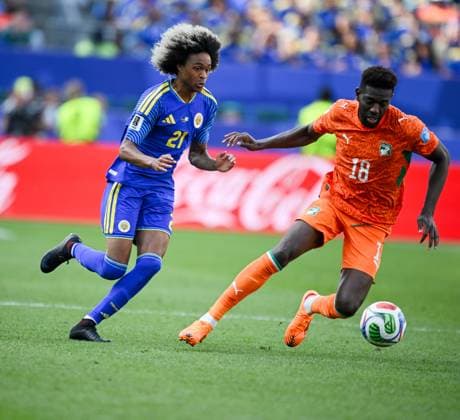 June 25, 2026, Philadelphia, Pennsylvania, USA: Curacao player, TAHITH CHONG (21) in action against Ivory Coast player, IBRAHIM SANGARE (18) during the Group E World Cup match at Philadelphia Stadium. Ivory Coast won 2:0. World Cup 2026: Group E: Ivory Coast 2:0 Curacao  - ZUMArf1_ 20260625_spo_rf1_322 Copyright: xRickyxFitchettx