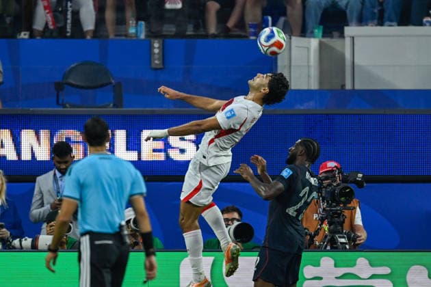 Turkiye v USA - FIFA World Cup, WM, Weltmeisterschaft, Fussball 2026 - Group D LOS ANGELES, CALIFORNIA - JUNE 25: Ozan Kabak of Turkiye in action during the 2026 FIFA World Cup First Stage Group D match between Turkiye and USA at the Los Angeles Stadium (SoFi Stadium) in Inglewood, California, United States on June 25, 2026. Tayfun Coskun Anadolu California United States. Editorial use only. Please get in touch for any other usage.  Copyright: x2026xAnadoluxTayfunxCoskunx
