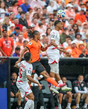 JUNE 25, 2026: Tunisia defender Yan Valery (20) takes the header against Netherlands at Kansas City Stadium in Kansas City, MO. CSM FIFA World Cup, WM, Weltmeisterschaft, Fussball 2026: Tunisia Vs Netherlands JUN 25th  - ZUMAc04_ 20260625_zma_c04_315 Copyright: xRomanxPunox