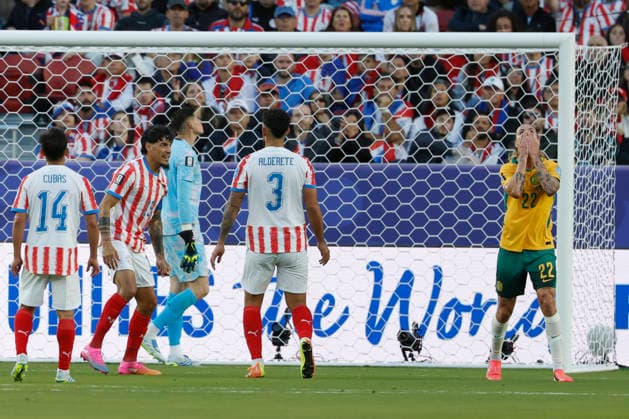 SOCCER PARAGUAY AUSTRALIA WORLD CUP, Jackson Irvine of Australia reacts after a missed shot at goal during the Group D match between Paraguay and Australia as part of the Men™s FIFA 2026 World Cup at San Francisco Bay Area Stadium in California, USA, Friday, June 26, 2026. ( NO ARCHIVING, EDITORIAL USE ONLY SAN FRANCISCO CALIFORNIA UNITED STATES  Copyright: xJASONxHENRYx 20260626170274197908