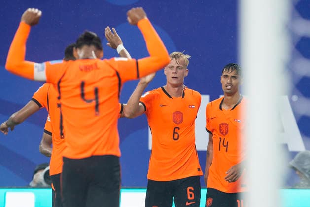 KANSAS CITY, MO - JUNE 25: Jan Paul van Hecke 6 of the Netherlands celebrates with teammates after scoring a goal during the FIFA World Cup, WM, Weltmeisterschaft, Fussball 2026 Group F match between Tunisia and the Netherlands on June 25, 2026 at the Kansas City Stadium in Kansas City, MO. (Photo by Nick Tre. Smith Icon Sportswire) SOCCER: JUN 25 FIFA World Cup 26 Group F - Tunisia vs Netherlands EDITORIAL USE ONLY Icon2606250516