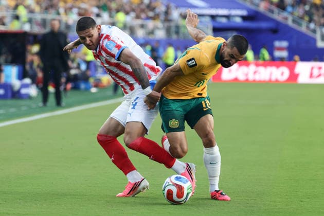Aziz Behich of Australia and Diego Gomez of Paraguay challenge for the ball during the FIFA World Cup, WM, Weltmeisterschaft, Fussball 2026 match between Paraguay and Australia at Levi s Stadium, San Francisco, USA on 26 June 2026. Copyright: xPeterxDovganx 45120037