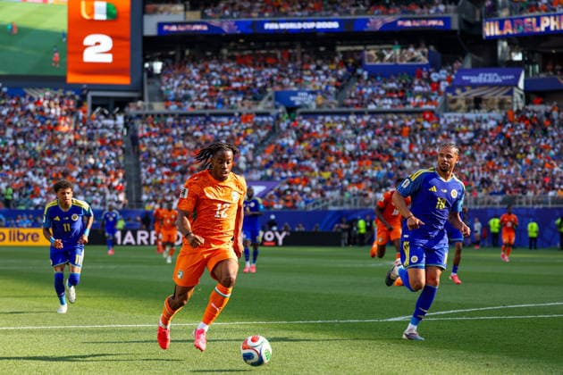 June 25, 2026, Philadelphia, Pennsylvania, USA: Cote D Ivoire dribbles the ball into the box during the 2026 FIFA World Cup, WM, Weltmeisterschaft, Fussball Group E match at Philadelphia Stadium in Philadelphia, PA on June 25, 2026. Philadelphia USA - ZUMAm283 20260625_zsp_m283_055 Copyright: xBillyxMyersx