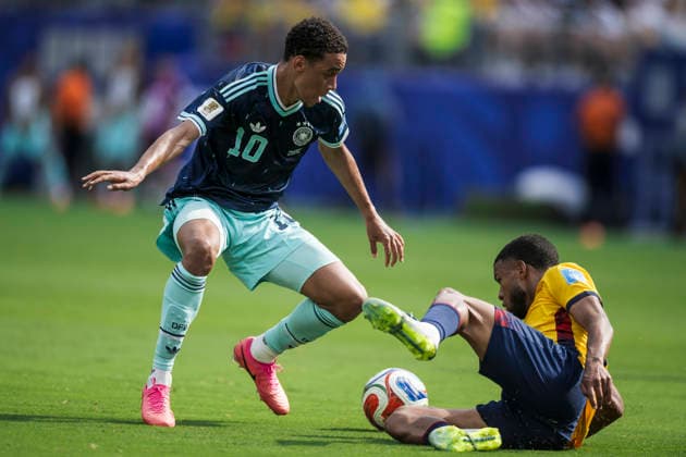 Ecuador v Germany - FIFA World Cup, WM, Weltmeisterschaft, Fussball 2026 Jamal Musiala (L) of Germany competes for the ball with Pedro Vite of Ecuador during the FIFA World Cup 2026 Group E football match between Ecuador and Germany. Ecuador won 2-1 over Germany. East Rutherford United States Copyright: xNicolòxCampox