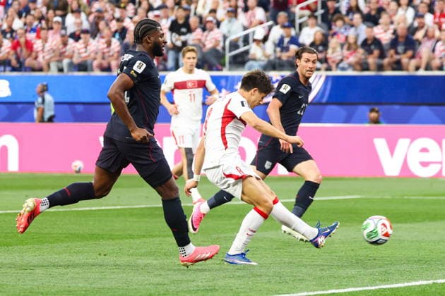 FIFA World Cup, WM, Weltmeisterschaft, Fussball 2026 - Group D - Turkey vs USA Turkey midfielder Arda Guler scores a goal in the first half of the FIFA World Cup 2026 group stage match Turkey against USA, in Los Angeles, USA, 25 June 2026. LOS ANGELES United States  Copyright: xCHRISTOPHERxTORRESx