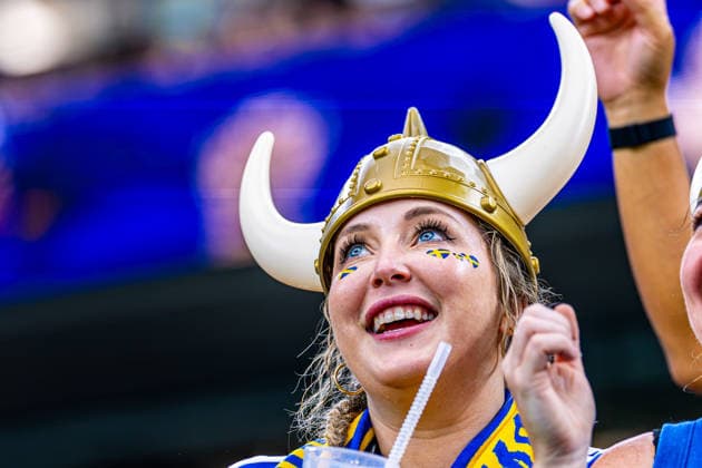 Japan vs. Sweden DALLAS, TX - 25.06.2026: JAPAN VS. SWEDEN - Fans watch the match between Japan and Sweden, valid for the group stage of the 2026 FIFA World Cup, WM, Weltmeisterschaft, Fussball held at AT&amp;T Stadium, in Arlington, Texas, United States, this Thursday (25). (Photo: Danilo Fernandes Fotoarena) x2970975x  DaniloxFernandes