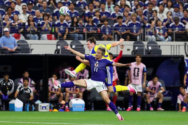 ARLINGTON, TX - JUNE 25: Maeda Daizen 11 of Team Japan vies for the ball during the FIFA World Cup, WM, Weltmeisterschaft, Fussball 2026 Cup Group F match between Japan and Sweden at Dallas Stadium on June 25, 2026 in Arlington, Texas.  Copyright: xWuxZhizhaox 111650524312