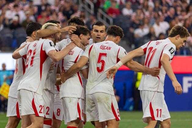 June 25, 2026, Los Angeles, California, USA: Turkey Orkun Kokcu (6) celebrates after scoring against the United States during the FIFA World Cup, WM, Weltmeisterschaft, Fussball Group D soccer match at SoFi Stadium in Inglewood, Calif., Thursday, June 25, 2026. Los Angeles USA - ZUMAc68_ 20260625_zaf_c68_015 Copyright: xRingoxChiux