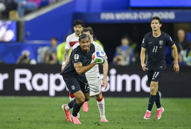 Turkiye v USA - FIFA World Cup, WM, Weltmeisterschaft, Fussball 2026 - Group D LOS ANGELES, CALIFORNIA - JUNE 25: Miles Robinson (12) of USA in action during the 2026 FIFA World Cup First Stage Group D match between Turkiye and USA at the Los Angeles Stadium (SoFi Stadium) in Inglewood, California, United States on June 25, 2026. Tayfun Coskun Anadolu California United States. Editorial use only. Please get in touch for any other usage.  Copyright: x2026xAnadoluxTayfunxCoskunx