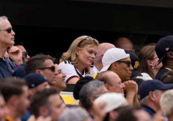 Julia Klöckner (Bundestagspräsidentin von Deutschland) FIFA World Cup, WM, Weltmeisterschaft, Fussball 2026: Ecuador vs Deutschland 25 June 2026, FIFA World Cup 2026: Ecuador vs Deutschland (Group E, Matchday 3) at New York New Jersey Stadium in East Rutherford, New Jersey, USA. *** Julia Klöckner, President of the German Bundestag; 2026 FIFA World Cup: Ecuador vs. Germany, June 25, 2026; 2026 FIFA World Cup: Ecuador vs. Germany, Group E, Matchday 3, at New York New Jersey Stadium in East Rutherford, New Jersey, USA Copyright: HMBxMedia xMarcoxBader