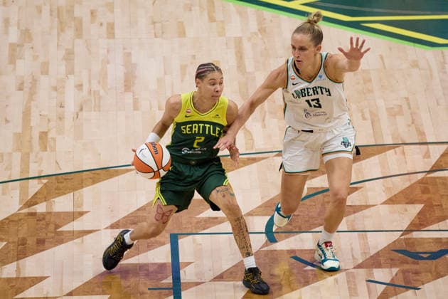 June 25, 2026, Seattle, Washington, USA: Seattle Storm guard NATISHA HIEDEMAN (2) controls the ball while defended by New York Liberty forward LEONIE FIEBICH (13) in the second quarter of the WNBA, Basketball Damen, USA match between the Seattle Storm and New York Liberty at Climate Pledge Arena in Seattle. WNBA 2026: Seattle 99:88 New York  - ZUMAd218 20260625_zsp_d218_011 Copyright: xRichardxDizonx