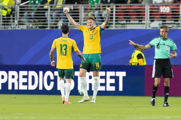 FIFA World Cup, WM, Weltmeisterschaft, Fussball 2026 - Group D - Paraguay vs Australia Australia midfielder Aiden O Neill, (L) and defender Harry Souttar celebrate a draw during the FIFA World Cup 2026 group stage match Paraguay vs Australia, at San Francisco Bay Area Stadium in Santa Clara, USA, 25 June 2026. SANTA CLARA United States  Copyright: xBENJAMINxFANJOYx