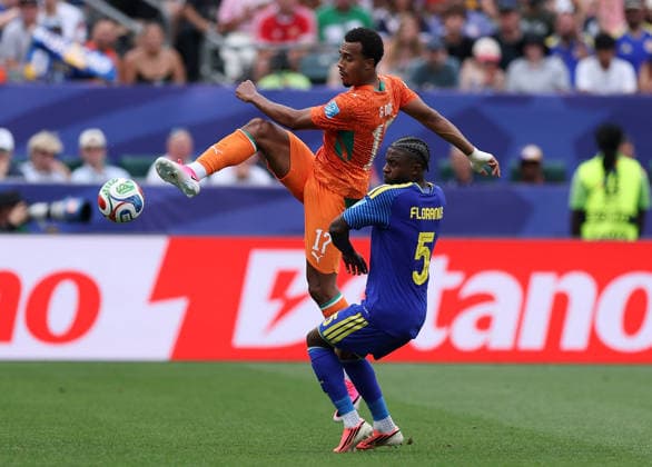 260626 -- PHILADELPHIA, June 26, 2026 -- Guela Doue L of Cote d Ivoire competes during the group E match between Curacao and Cote d Ivoire at the 2026 FIFA World Cup, WM, Weltmeisterschaft, Fussball at Philadelphia Stadium in Philadelphia, the United States, June 25, 2026. SPU.S.-PHILADELPHIA-FOOTBALL-FIFA WORLD CUP-GROUP E-CUW VS CIV HuxXingyu  (SP)U.S.-PHILADELPHIA-FOOTBALL-FIFA WORLD CUP-GROUP E-CUW VS CIV IMAGO HuxXingyu  imago images 0860040612