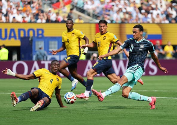 260626 -- NEW JERSEY, June 26, 2026 -- Jamal Musiala front R of Germany shoots during the group E match between Ecuador and Germany at the 2026 FIFA World Cup, WM, Weltmeisterschaft, Fussball at New York New Jersey Stadium in New Jersey, the United States, June 25, 2026. SPU.S.-NEW JERSEY-FOOTBALL-FIFA WORLD CUP-GROUP E-ECU VS GER CaoxCan  (SP)U.S.-NEW JERSEY-FOOTBALL-FIFA WORLD CUP-GROUP E-ECU VS GER IMAGO CaoxCan  imago images 0860042450