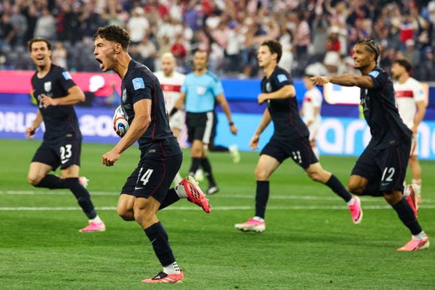 FIFA World Cup, WM, Weltmeisterschaft, Fussball 2026 - Group D - Turkey vs USA United States of America midfielder Sebastian Berhalter celebrates after scoring a goal in the second half of the FIFA World Cup 2026 group stage match Turkey against USA, in Los Angeles, USA, 25 June 2026. LOS ANGELES United States  Copyright: xCHRISTOPHERxTORRESx