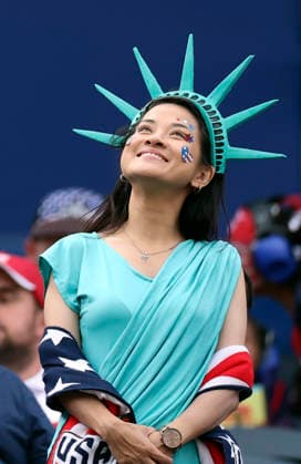 (260626) -- LOS ANGELES, June 26, 2026 -- A fan of the United States is seen before a group D match between the United States and T¨¹rkiye at the 2026 FIFA World Cup, WM, Weltmeisterschaft, Fussball at Los Angeles Stadium in Los Angeles, the United States, June 25, 2026. ) (SP)U.S.-LOS ANGELES-FOOTBALL-FIFA WORLD CUP-GROUP D-USA VS TUR BaixXuefei 