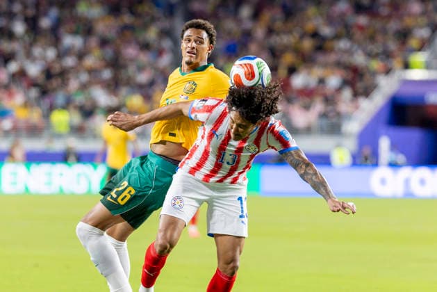 SANTA CLARA, CA - JUNE 25: Jose Canale 13 of Paraguay heads the ball during the FIFA World Cup, WM, Weltmeisterschaft, Fussball Group D match between Paraguay and Australia on June 25, 2026 at San Francisco Bay Area Stadium in Santa Clara, CA. (Photo by Bob Kupbens Icon Sportswire) SOCCER: JUN 25 FIFA World Cup 26 Group D - Paraguay vs Australia EDITORIAL USE ONLY Icon260625053