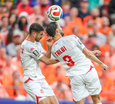 JUNE 25, 2026: Tunisia defender Montassar Talbi (3) takes the header against Netherlands at Kansas City Stadium in Kansas City, MO. CSM FIFA World Cup, WM, Weltmeisterschaft, Fussball 2026: Tunisia Vs Netherlands JUN 25th  - ZUMAc04_ 20260625_zma_c04_393 Copyright: xRomanxPunox