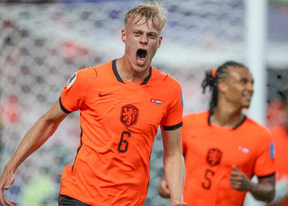 JUNE 25, 2026: Netherlands defender Jan-Paul Van Hecke (6) reacts after scoring a goal against Tunisia at Kansas City Stadium in Kansas City, MO. CSM FIFA World Cup, WM, Weltmeisterschaft, Fussball 2026: Tunisia Vs Netherlands JUN 25th  - ZUMAc04_ 20260625_zma_c04_398 Copyright: xRomanxPunox