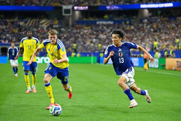 (L-R) Alexander Bernhardsson (SWE), Keito Nakamura (JPN), JUNE 25, 2026 - Football Soccer : FIFA World Cup, WM, Weltmeisterschaft, Fussball 2026 Group F match between Japan 1-1 Sweden at Dallas Stadium in Arlington, Texas, USA.  aflo_335824558 KenjiroxMatsuox
