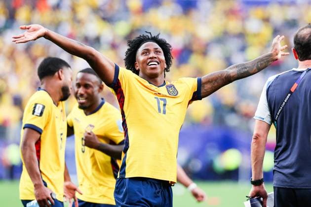 June 25, 2026, East Rutherford, Nj, United States of America: Angelo Preciado player of Ecuador celebrates qualifying for the knockout stage after defeating Germany 2-1 in the third round of Group E of the 2026 FIFA World Cup, WM, Weltmeisterschaft, Fussball group stage at New York New Jersey Stadium, in East Rutherford, United States, on Thursday, June 25, 2026.(Foto: Brazil Photo Press Brazil Photo Press) INTERNATIONAL East Rutherford United States of America - ZUMAv122 0860057172st Copyright: xWilliamxVolcovx