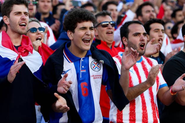 June 25, 2026, Santa Clara, California, USA: Santa Clara, USA - June 25 2026: Stadium atmosphere and fans before a FIFA World Cup, WM, Weltmeisterschaft, Fussball group match between Paraguay and Australia at San Francisco Bay Area Stadium Santa Clara USA - ZUMAp121 20260625_zsp_p121_089 Copyright: xChrisxPutnamx