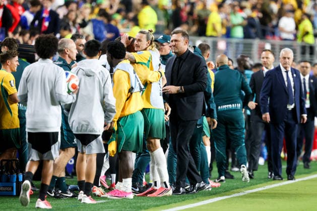 June 25, 2026, Santa Clara, California, USA: Santa Clara, USA - June 25 2026: Australia bench celebrate qualifying to the next stage after a FIFA World Cup, WM, Weltmeisterschaft, Fussball group match against Paraguay at San Francisco Bay Area Stadium Santa Clara USA - ZUMAp121 20260625_zsp_p121_107 Copyright: xChrisxPutnamx