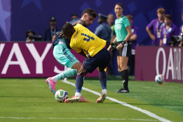 Fussball , Weltmeisterschaft 2026, FIFA WM 2026, Fussball World Cup , Canada USA, Mexico-2026, Ecuador vs Deutschland Ecuador vs Germany Gruppenphase, Gruppen E , 25..06.2026, Metlife Stadium New York-New Jersey Kai Havertz Deutschland, Germany, GER , joel ordonez Foto Chai von der Laage FIFA regulations prohibit any use of photographs as image sequences and or quasi-video. EDITORIAL USE ONLY, *** Soccer, 2026 World Cup, FIFA World Cup 2026, Soccer World Cup, Canada, USA, Mexico 2026, Ecuador vs. Germany, Group Stage, Group E, June 25, 2026, MetLife Stadium, New York, New Jersey, Kai Havertz, Germany, GER, Joel Ordonez, Photo by Chai von der Laage. FIFA regulations prohibit any use of photographs as image sequences and or quasi-video. EDITORIAL USE ONLY,