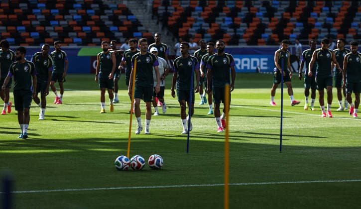 (260626) -- HOUSTON, June 26, 2026 -- Players of Saudi Arabia attend a training session at the FIFA World Cup, WM, Weltmeisterschaft, Fussball 2026 in Houston, the United States, on June 25, 2026. ) (SP)U.S.-HOUSTON-FOOTBALL-FIFA WORLD CUP-TRAINING-SAUDI ARABIA LixMing 