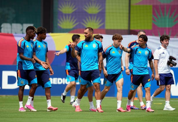 (260626) -- GUADALAJARA, June 26, 2026 -- Players of Spain attend a training session at the 2026 FIFA World Cup, WM, Weltmeisterschaft, Fussball in Guadalajara, Mexico, June 25, 2026. (Photo by Xinhua) (SP)MEXICO-GUADALAJARA-FIFA WORLD CUP-SPAIN-TRAINING MartinxZabala 
