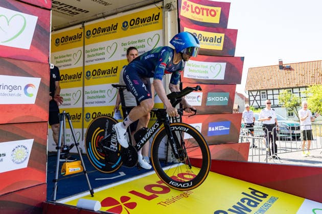 26.06.2026, GER, Rennrad, Maenner Frauen Junioren, Saison 2026, Rad DM 26 German Cycling Deutsche Meisterschaften, Einzelzeitfahren Rund um Streufdorf Gemeinde Straufhain Maximilian Schachmann (Soudal Quick-Step) 3 Tage sommerliches Rekordwochenende mit Temperaturen bis zu 38Grad stellten die Rahmenbedingungen für die Rad DM 26. Am Freitag stand das Einzelzeitfahren der Männer über 41km 413hm sowie der Frauen über 26,2km 215hm an. 98646 Streufdorf Simmershausen Bundesstrasse L1134 K505 L26 Thüringen Deutschland *** June 26, 2026, GER, Road Bike, Men, Women, Juniors, 2026 Season, German Cycling Championships, Individual Time Trial Around Streufdorf, Municipality of Straufhain, Maximilian Schachmann, Soudal Quick-Step. A three-day summer record-breaking weekend with temperatures reaching up to 38 degrees set the stage for the 2026 German Cycling Championships. On Friday, the men’s individual time trial over 41 km (413 m elevation gain) took place, as well as the women’s race over 26.2 km with 215 hm. 98646 Streufdorf, Simmershausen, Federal Highway L1134, K505, L26, Thuringia, Germany