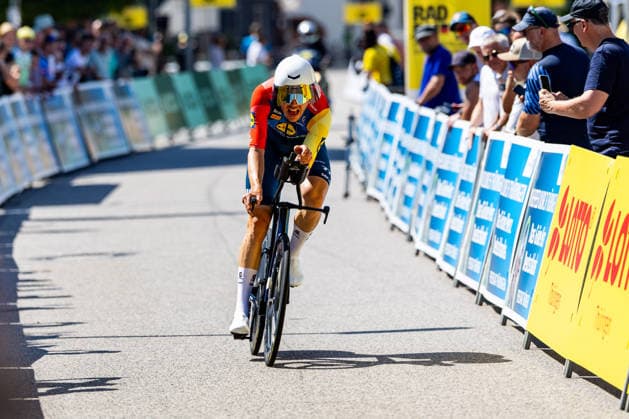 26.06.2026, GER, Rennrad, Maenner Frauen Junioren, Saison 2026, Rad DM 26 German Cycling Deutsche Meisterschaften, Einzelzeitfahren Rund um Streufdorf Gemeinde Straufhain Maximilian Richard Walscheid (Lidl - Trek) 3 Tage sommerliches Rekordwochenende mit Temperaturen bis zu 38Grad stellten die Rahmenbedingungen für die Rad DM 26. Am Freitag stand das Einzelzeitfahren der Männer über 41km 413hm sowie der Frauen über 26,2km 215hm an. 98646 Streufdorf Simmershausen Bundesstrasse L1134 K505 L26 Thüringen Deutschland *** June 26, 2026, GER, Road Bike, Men, Women, Juniors, 2026 Season, Rad DM 26 German Cycling Championships, Individual Time Trial Around Streufdorf, Municipality of Straufhain, Maximilian Richard Walscheid, Lidl Trek. A three-day summer record-breaking weekend with temperatures up to 38 degrees set the stage for the 26th German Cycling Championships. On Friday, the men’s individual time trial over 41 km (413 hm) and the women’s over 26.2 km and 215 hm, took place at 98646 Streufdorf, Simmershausen, on Federal Highway L1134, K505, and L26 in Thuringia, Germany