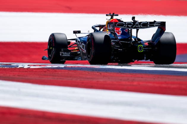 AUT, Lenovo Grand Prix von Österreich, Freies Training, Formel 1 Weltmeisterschaft Saison 2026 26.06.2026, Red Bull Ring, Spielberg, AUT, Lenovo Grand Prix von Österreich, Freies Training, Formel 1 Weltmeisterschaft Saison 2026, im Bild Max Verstappen (Oracle Red Bull Racing, Niederlande, 03) im RB22 vor Auslaufzone bemalt mit österreichischer Fahne Flagge, *** AUT, Lenovo Grand Prix of Austria, Free Practice, Formula 1 World Championship 2026 Season, June 26, 2026, Red Bull Ring, Spielberg, AUT, Lenovo Austrian Grand Prix, Free Practice, 2026 Formula 1 World Championship Season, pictured: Max Verstappen of Oracle Red Bull Racing, Netherlands, No. 03 in the RB22 in front of the run-off area, painted with the Austrian flag, nordphotoxGmbHx xMemmler nph00005