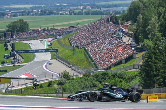 F1 Grand Prix Of Austria - Practice SPIELBERG, AUSTRIA - JUNE 26: George Russell of United Kingdom and Mercedes-AMG drives on track during the Free Practice 1 session of the F1 Grand Prix of Austria at Red Bull Ring on June 26, 2026 in Spielberg, Austria. Spoelberg Austria  Copyright: xArturxWidakx originalFilename:widak-f1grandp260626_npod1.jpg