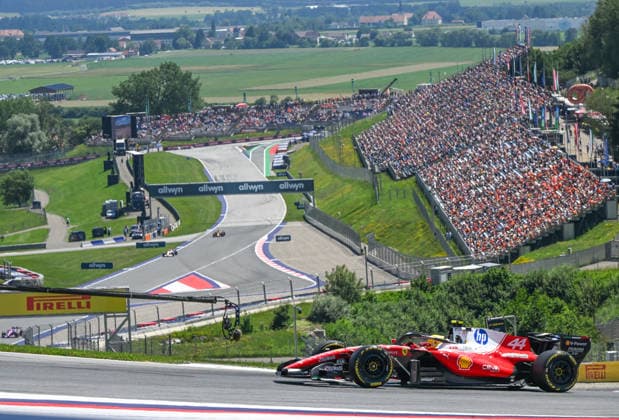 F1 Grand Prix Of Austria - Practice SPIELBERG, AUSTRIA - JUNE 26: Lewis Hamilton of United Kingdom and Scuderia Ferrari drives on track during the Free Practice 1 session of the F1 Grand Prix of Austria at Red Bull Ring on June 26, 2026 in Spielberg, Austria. Spoelberg Austria  Copyright: xArturxWidakx originalFilename:widak-f1grandp260626_np3W9.jpg