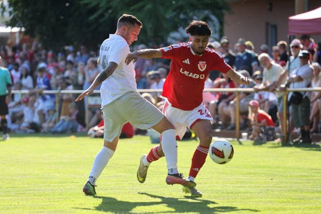 22 Yusuf Wardak (Energie Cottbus) Fussball Testspiel 2026 2027 SV Lok Calau - FC Energie Cottbus *** 22 Yusuf Wardak Energie Cottbus Soccer Friendly Match 2026 2027 SV Lok Calau FC Energie Cottbus