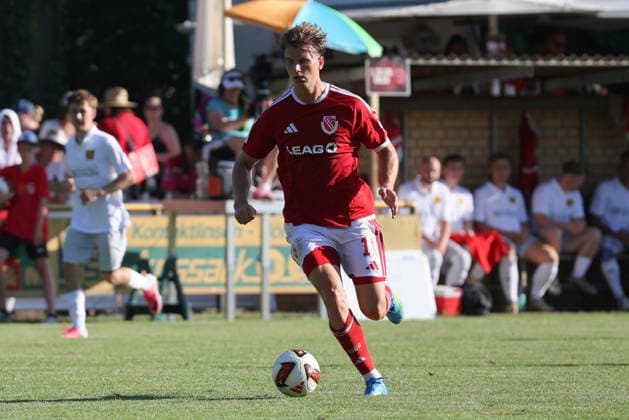 11 Moritz Hannemann (Energie Cottbus) Fussball Testspiel 2026 2027 SV Lok Calau - FC Energie Cottbus *** 11 Moritz Hannemann Energie Cottbus Soccer Friendly Match 2026 2027 SV Lok Calau FC Energie Cottbus