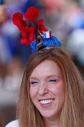 Foxborough, USA, 26th June 2026. A France fan with a model of the Eiffel Tower before the Norway vs France FIFA World Cup, WM, Weltmeisterschaft, Fussball match at Gillette Stadium, Foxborough. Picture credit should read: Paul Terry Sportimage EDITORIAL USE ONLY. No use with unauthorised audio, video, data, fixture lists, club league logos or live services. Online in-match use limited to 120 images, no video emulation. No use in betting, games or single club league player publications. SPI_018_PT_Norway_France SPI-4842-0018